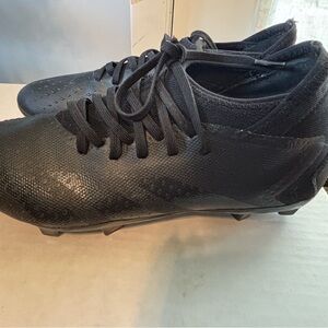 Soccer cleats - Adidas Unisex Accuracy 3 Firm Ground